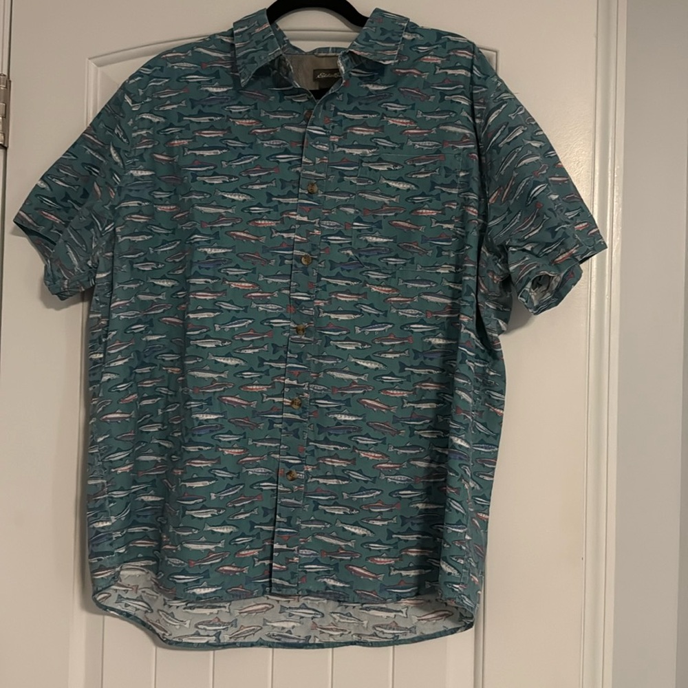 Men’s Eddie Bauer fish shirt size XXL